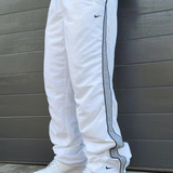 Branco com Listras Cinzas